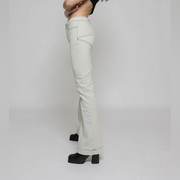 NWOT REVICE Venus Flare Jeans - Picture 3 of 10